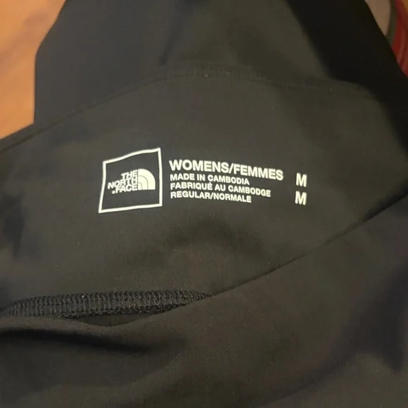 The North Face women’s Black Leggings - Picture 4 of 4